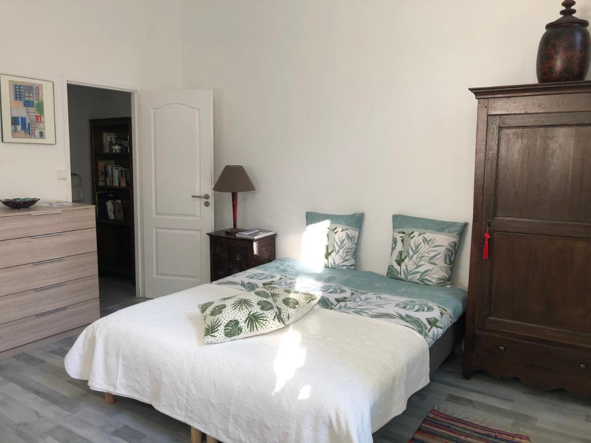 Villa Camelia Grand Studio Quartier Thermal Vichy Bagian luar foto